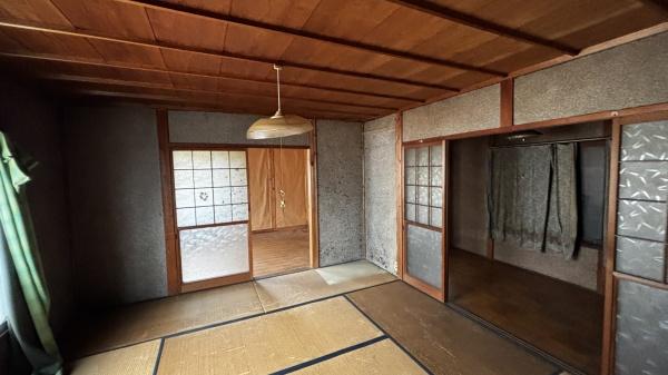 半田市港本町３丁目の中古一戸建て
