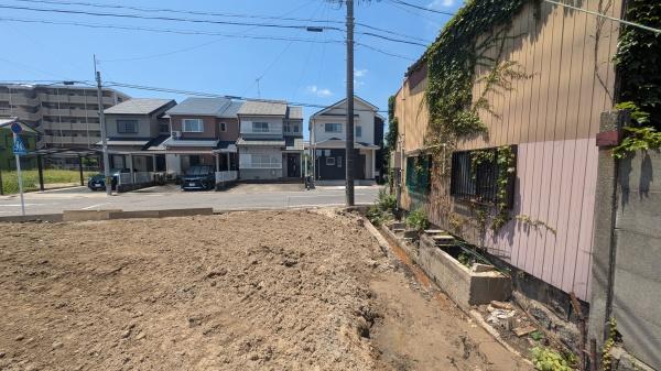 半田市港町１丁目の土地