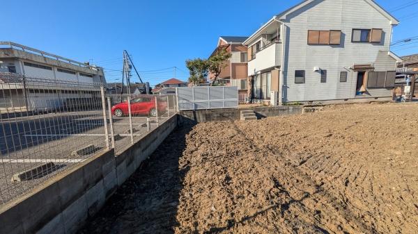 半田市港町２丁目の土地