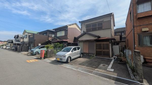 愛西市町方町南堤外　古屋付き土地