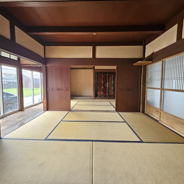 米原市一色の土地