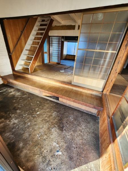 米原市一色の土地