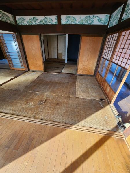 米原市一色の土地