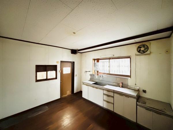 瀬戸市上松山町２丁目の中古一戸建