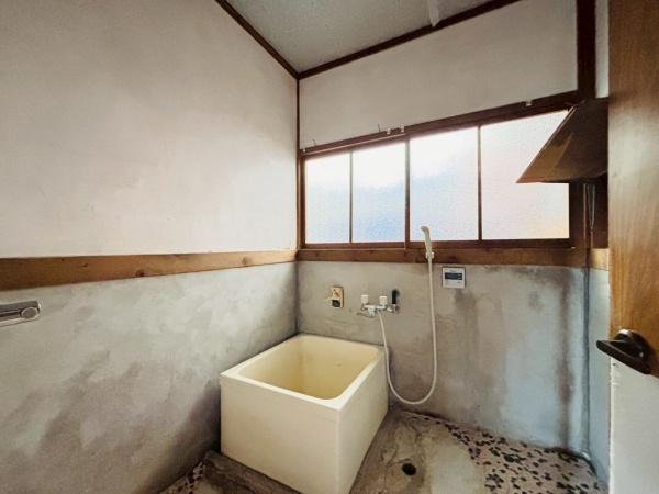瀬戸市上松山町２丁目の中古一戸建