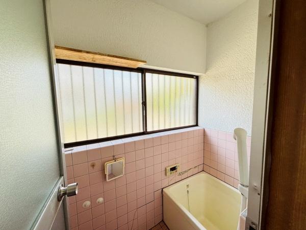 半田市港本町４丁目の中古一戸建