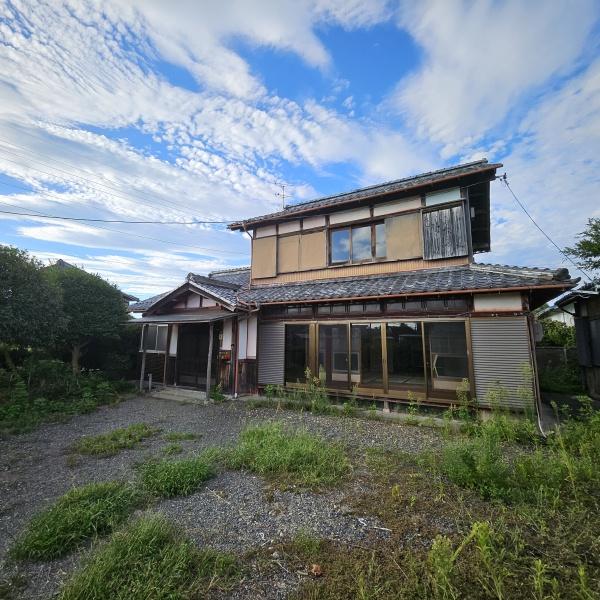 東近江市きぬがさ町の中古一戸建