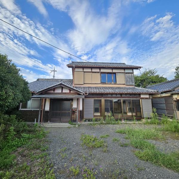 東近江市きぬがさ町の中古一戸建て