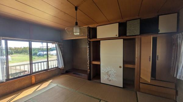 弥富市西中地町五右の中古一戸建て