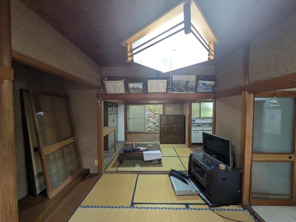 半田市亀崎町１丁目の中古一戸建