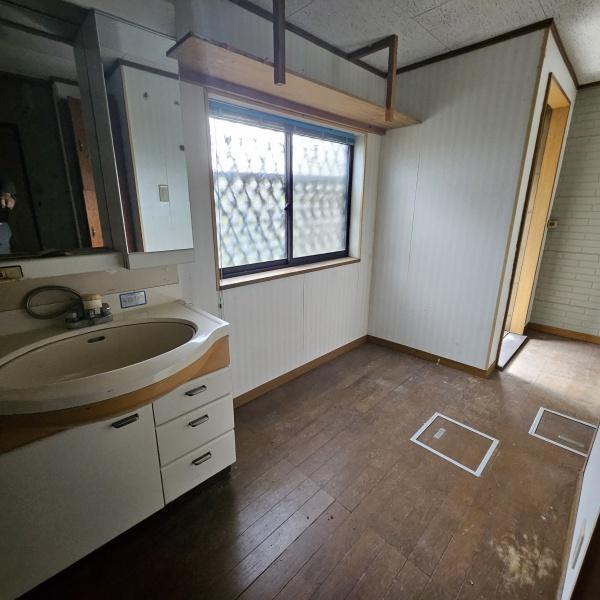 湖南市石部南３丁目の土地