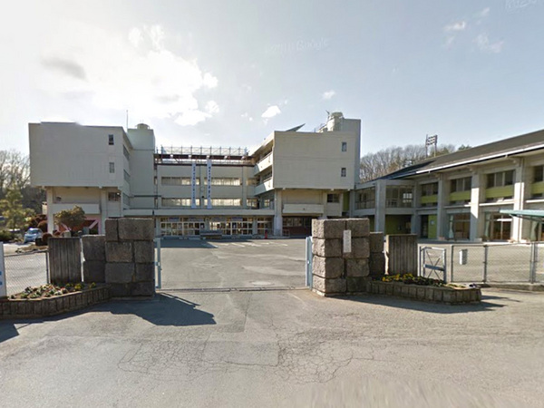 入間郡越生町大字如意の土地(越生町立越生中学校)