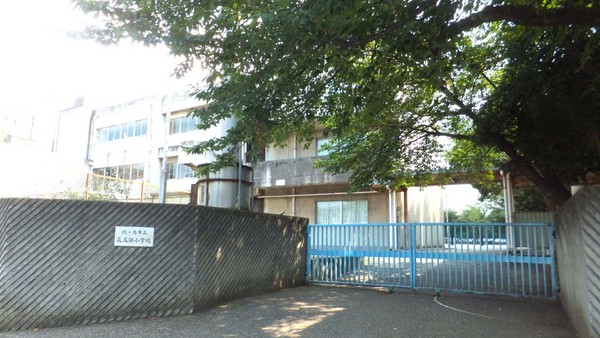 カザベーラ坂戸(鶴ヶ島市立長久保小学校)