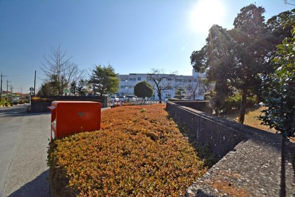 高坂ニュータウン四季の丘Ｂ棟(東松山市立桜山小学校)