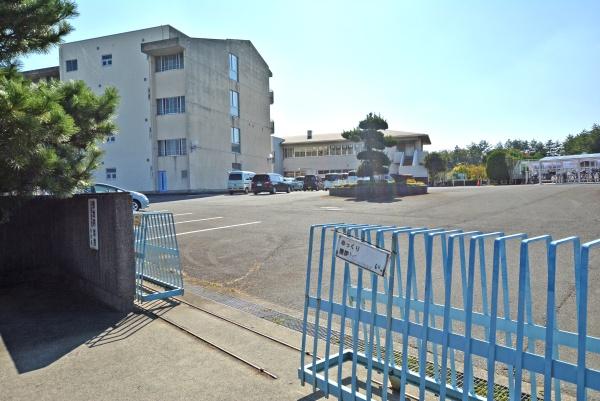 高坂ニュータウン四季の丘Ｂ棟(東松山市立白山中学校)