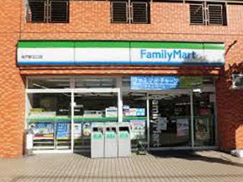 キャッスルマンション坂戸(ファミリーマート坂戸駅北口店)
