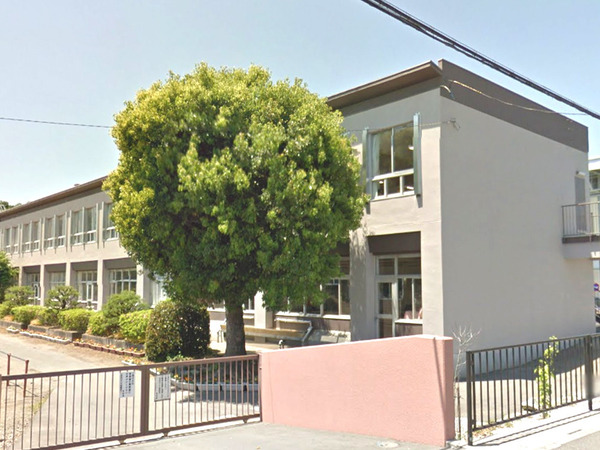 入間郡毛呂山町南台１丁目の中古一戸建て(毛呂山町立川角中学校)