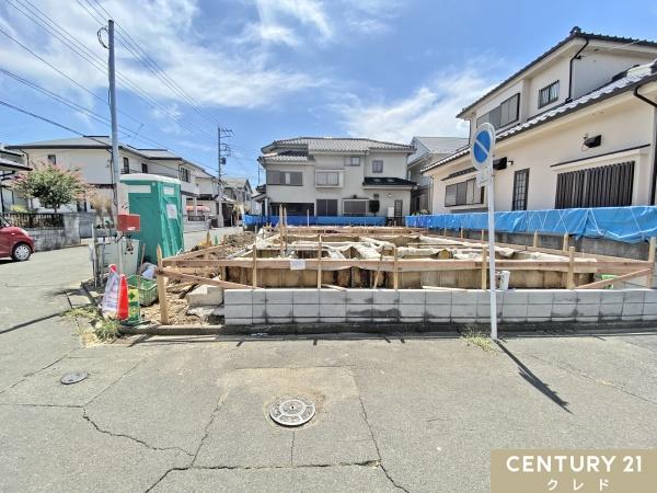 毛呂山町前久保南第8 新築分譲住宅 全2棟 2号棟(前面道路含む現地写真)