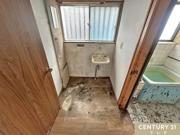 入間郡毛呂山町岩井東1丁目の中古一戸建て(洗面台・洗面所)