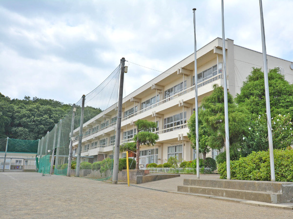 鳩山町今宿　新築分譲住宅　全2棟　2号棟(鳩山町立今宿小学校)