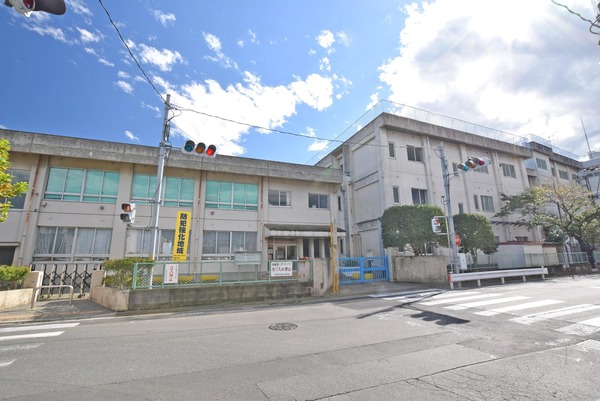 川越市菅間第3　新築分譲住宅　全3棟　1号棟(川越市立芳野小学校)