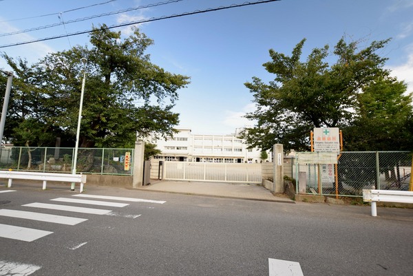 川越市南台2丁目4番　新築分譲住宅　全2棟　A号棟(川越市立大東西小学校)