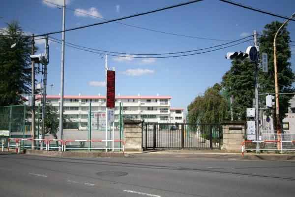 グローリオ鶴瀬(富士見市立鶴瀬小学校)
