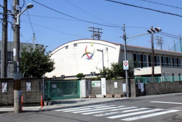 堺市北区南花田町の中古一戸建て(堺市立八下中学校)