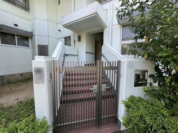 光明台ハイタウン4号棟