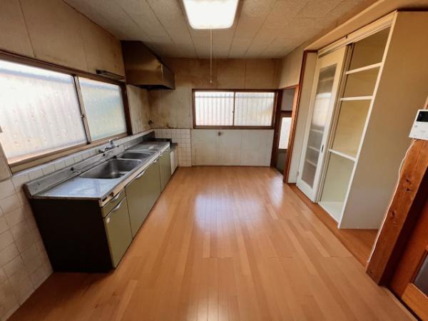 和歌山県岩出市金池字貴能地　中古戸建
