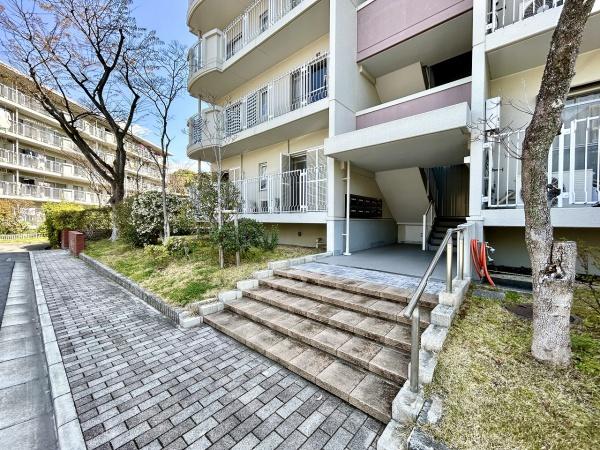 光明池駅前第2住宅2号棟