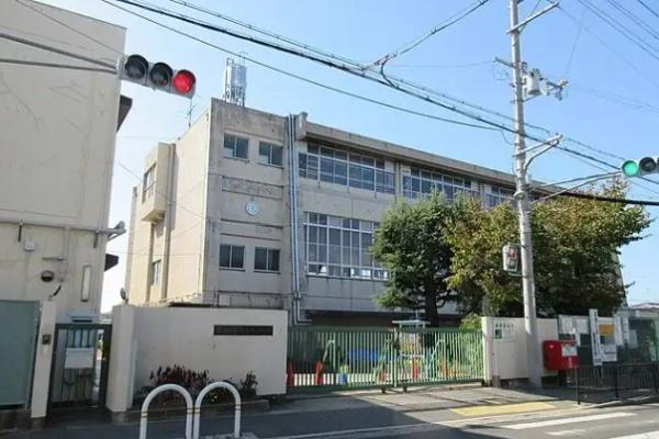 堺市東区中茶屋1期3号棟 新築戸建(堺市立登美丘西小学校)