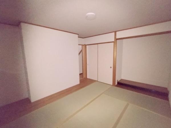 堺市西区上野芝町８丁の中古一戸建て
