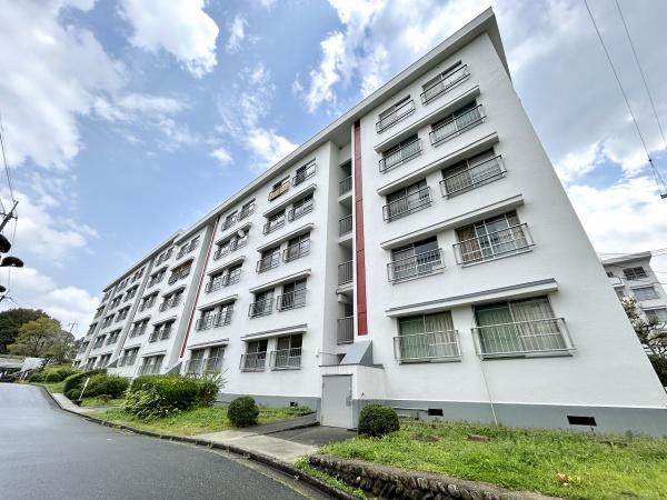 泉北茶山台第1次住宅11号棟