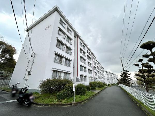 泉北茶山台第1次住宅11号棟