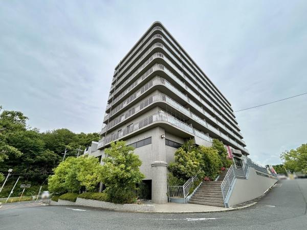 ファミール竹城台