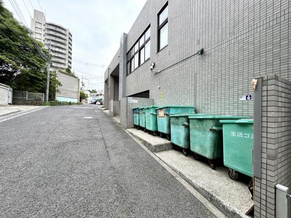 ファミール竹城台
