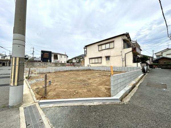 堺市西区上野芝向ヶ丘町４丁の土地