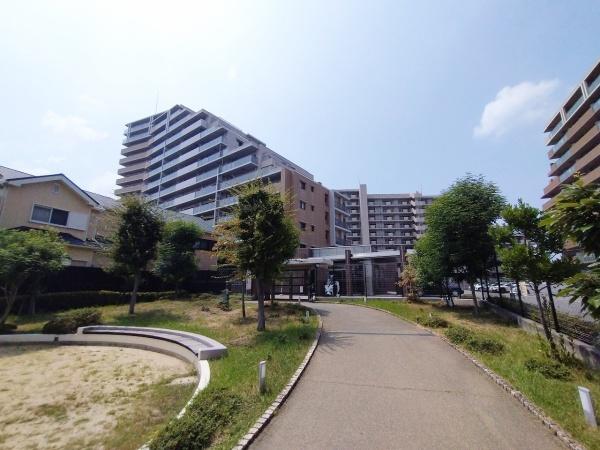 ヴユーイスト泉ヶ丘