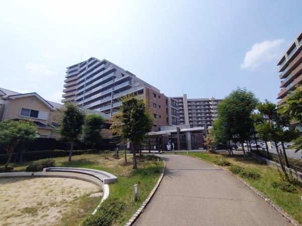 ヴユーイスト泉ヶ丘
