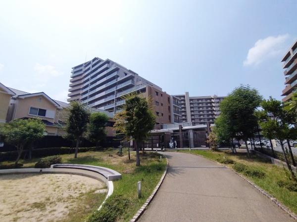 ヴユーイスト泉ヶ丘
