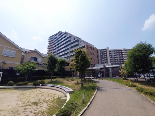 ヴユーイスト泉ヶ丘