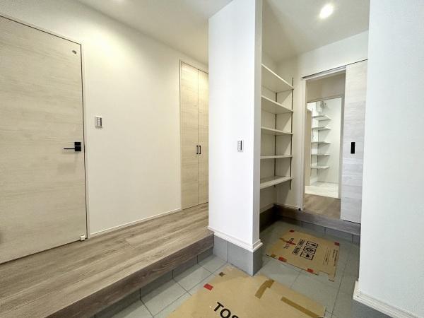 堺市西区鳳中町8丁　新築戸建