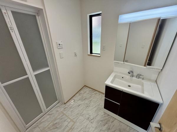 堺市西区上　新築戸建