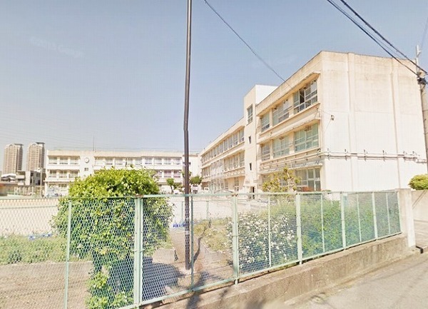 堺市北区東浅香山町1丁の中古一戸建て(堺市立東浅香山小学校)