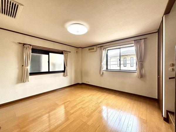 堺市西区浜寺石津町中3丁の中古一戸建て(洋室)