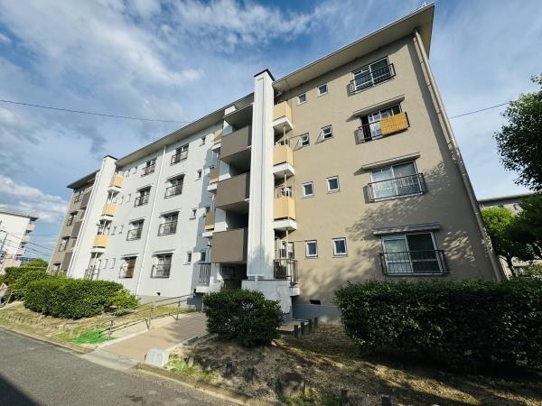 宮路池住宅九号棟