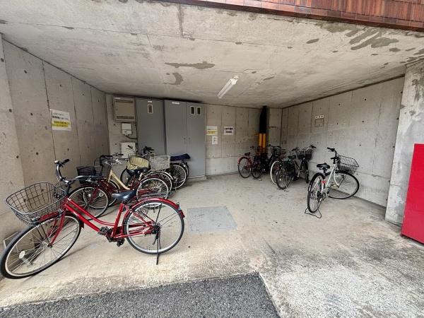 ベルク浜寺公園