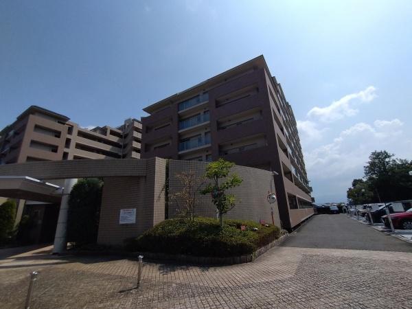 ロイヤルアーク泉ヶ丘
