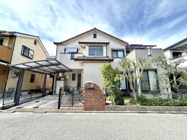 堺市東区高松の中古一戸建て(前面道路含む現地写真)